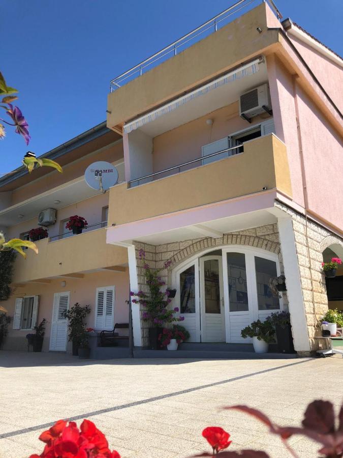 Apartmani Nevena Brodarica  Extérieur photo